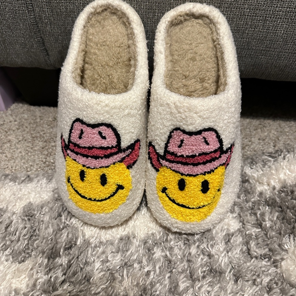 White and Yellow Smiley Face Slippers Plush Slip-On